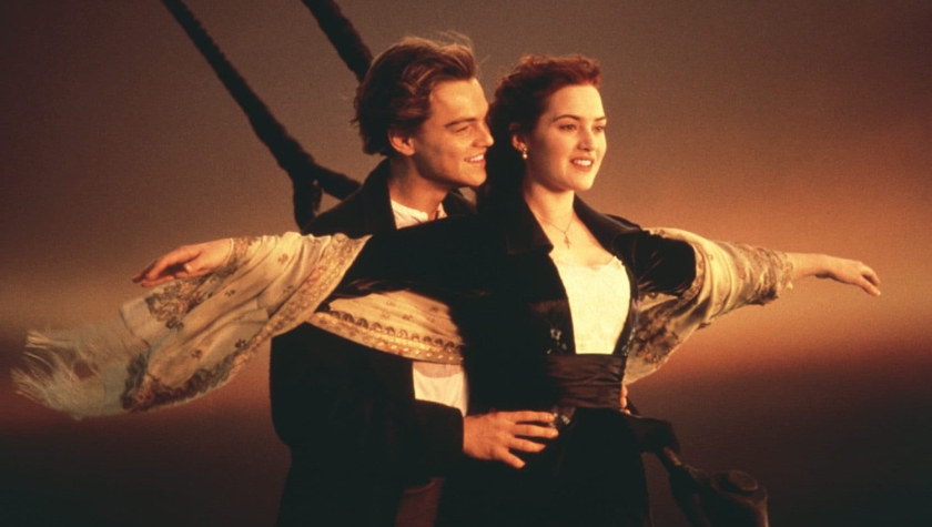 Jack and Rose on the bow of the ship in 'Titanic' (1997)